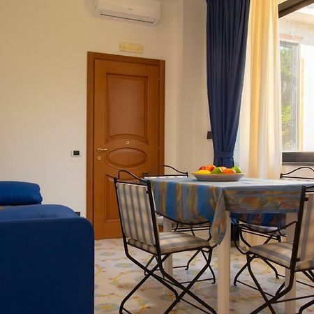 B&B Lofanello Поцуоли Екстериор снимка