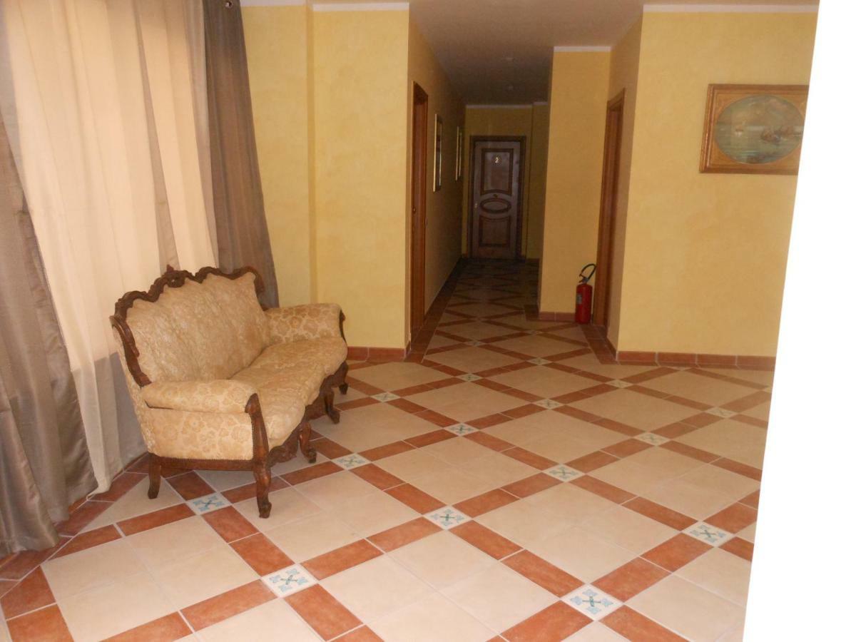 B&B Lofanello Поцуоли Екстериор снимка
