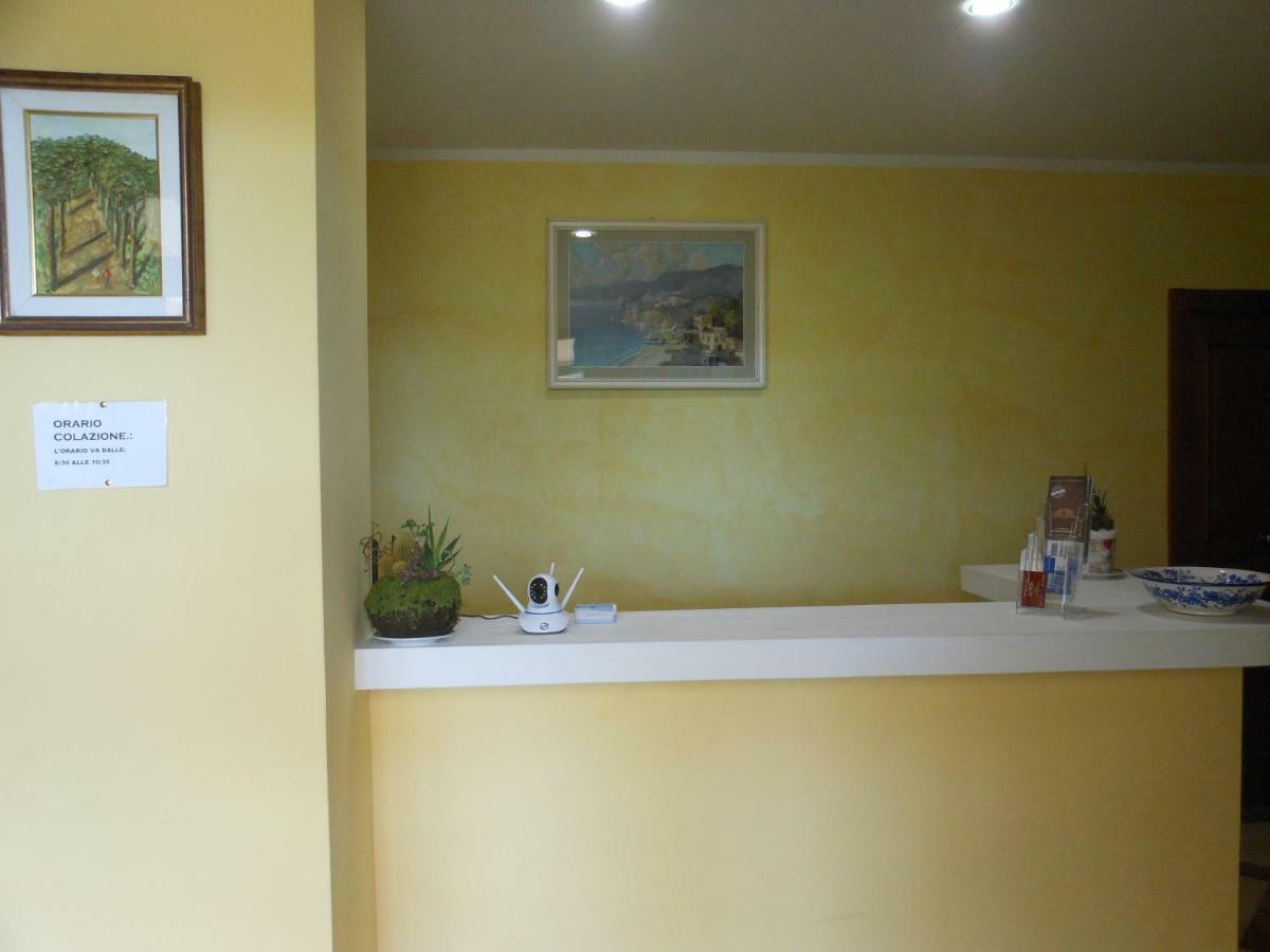 B&B Lofanello Поцуоли Екстериор снимка
