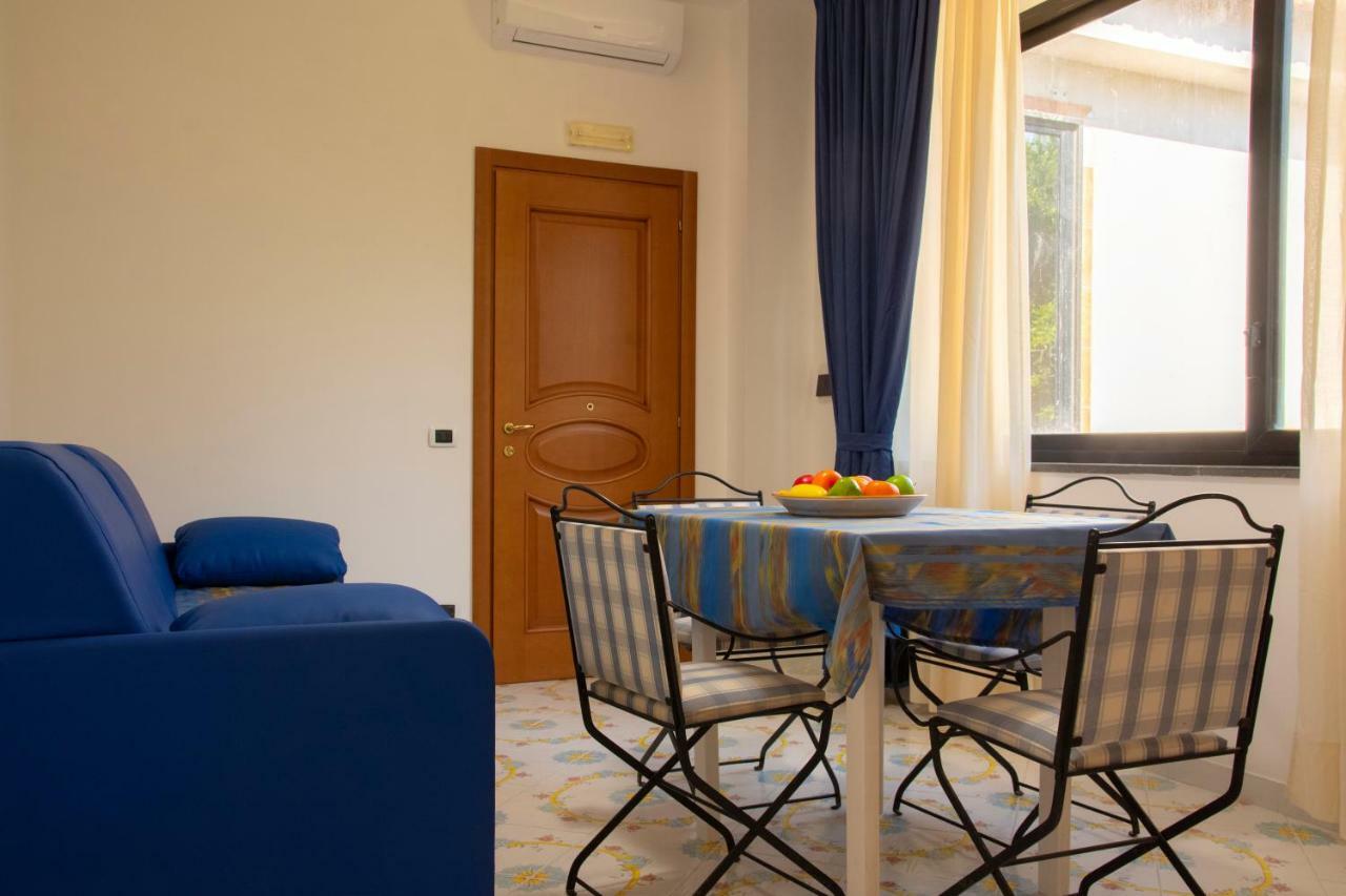 B&B Lofanello Поцуоли Екстериор снимка